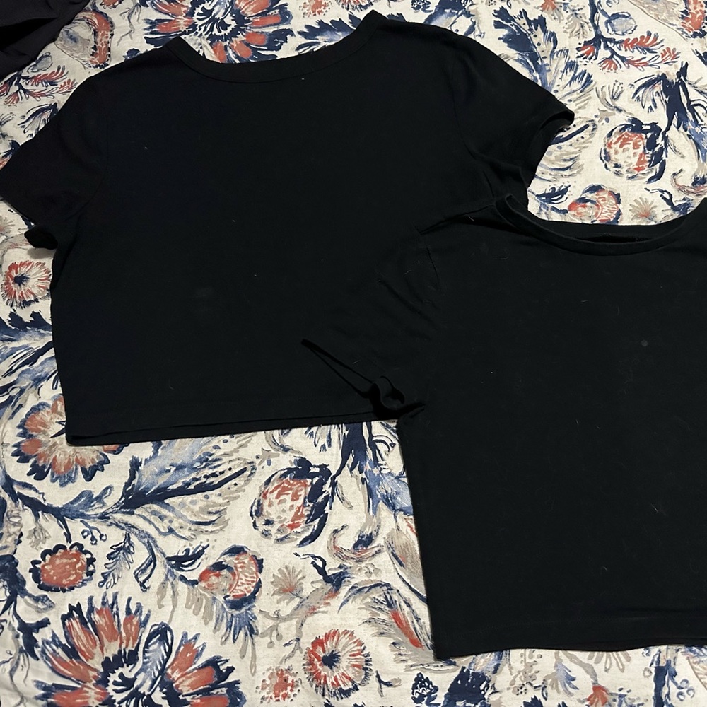 2 for 1 Black Crop Tops